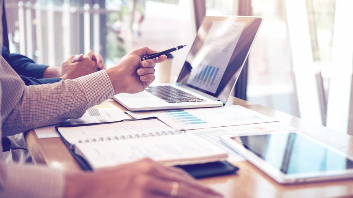 Sesión de trabajo sobre análisis presupuestario